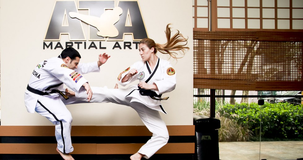 Artes marciais: as mulheres e o combate.
