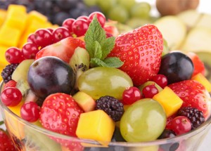 5 vantagens em comer salada de frutas