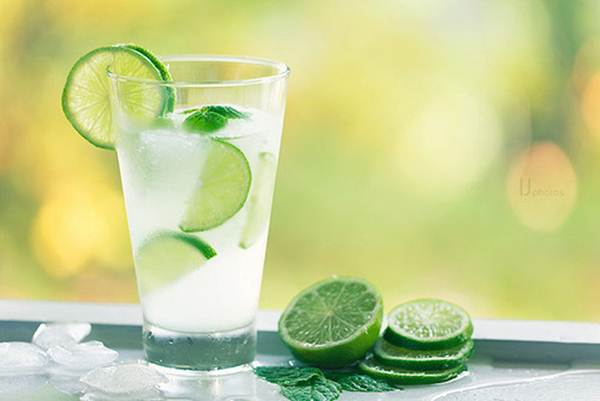 Água com limão: Conheça todas as vantagens!