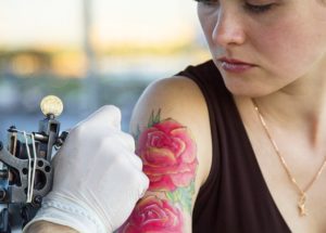 Como remover uma tatuagem e quanto custa?