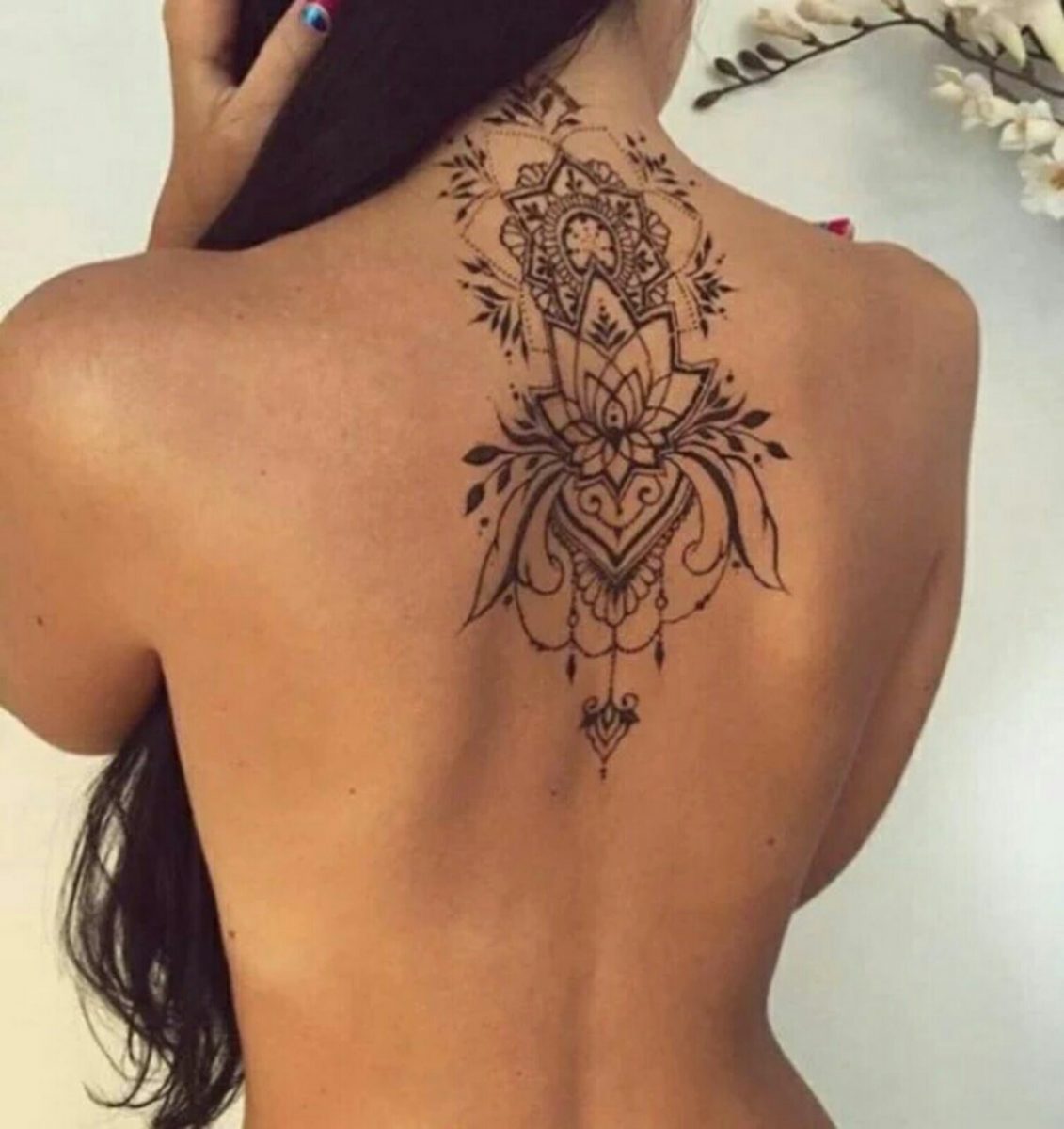 Tatuagem feminina nas costas 60 imagens pra você se inspirar!