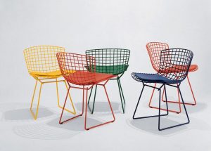 Cadeira bertoia: Aprenda as cores ideias para decoração da sua casa!