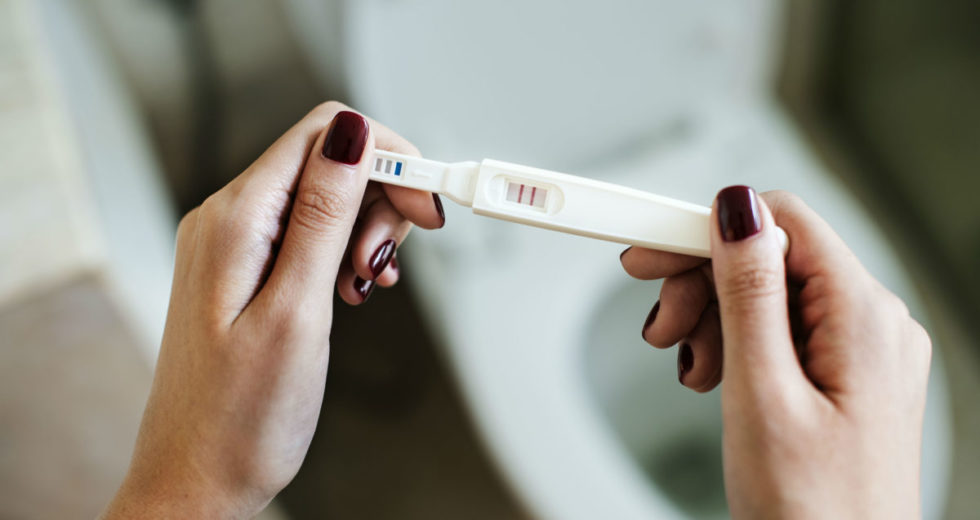 Teste de gravidez: Como saber se é negativo ou positivo? É confiável? Antes de comprar tire suas dúvidas!
