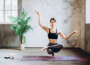 Tudo que você precisa saber para praticar yoga em casa